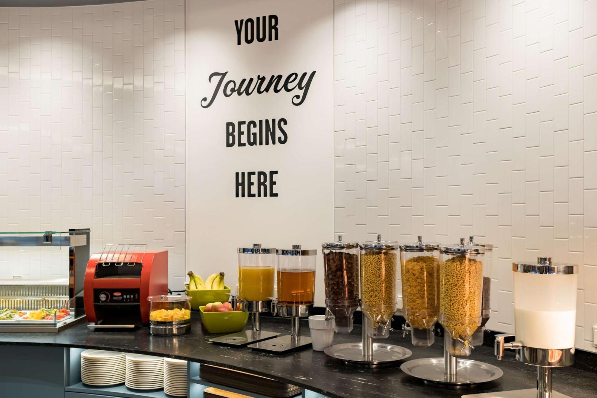 Hampton By Hilton Riga Airport Hotel Marupe Luaran gambar