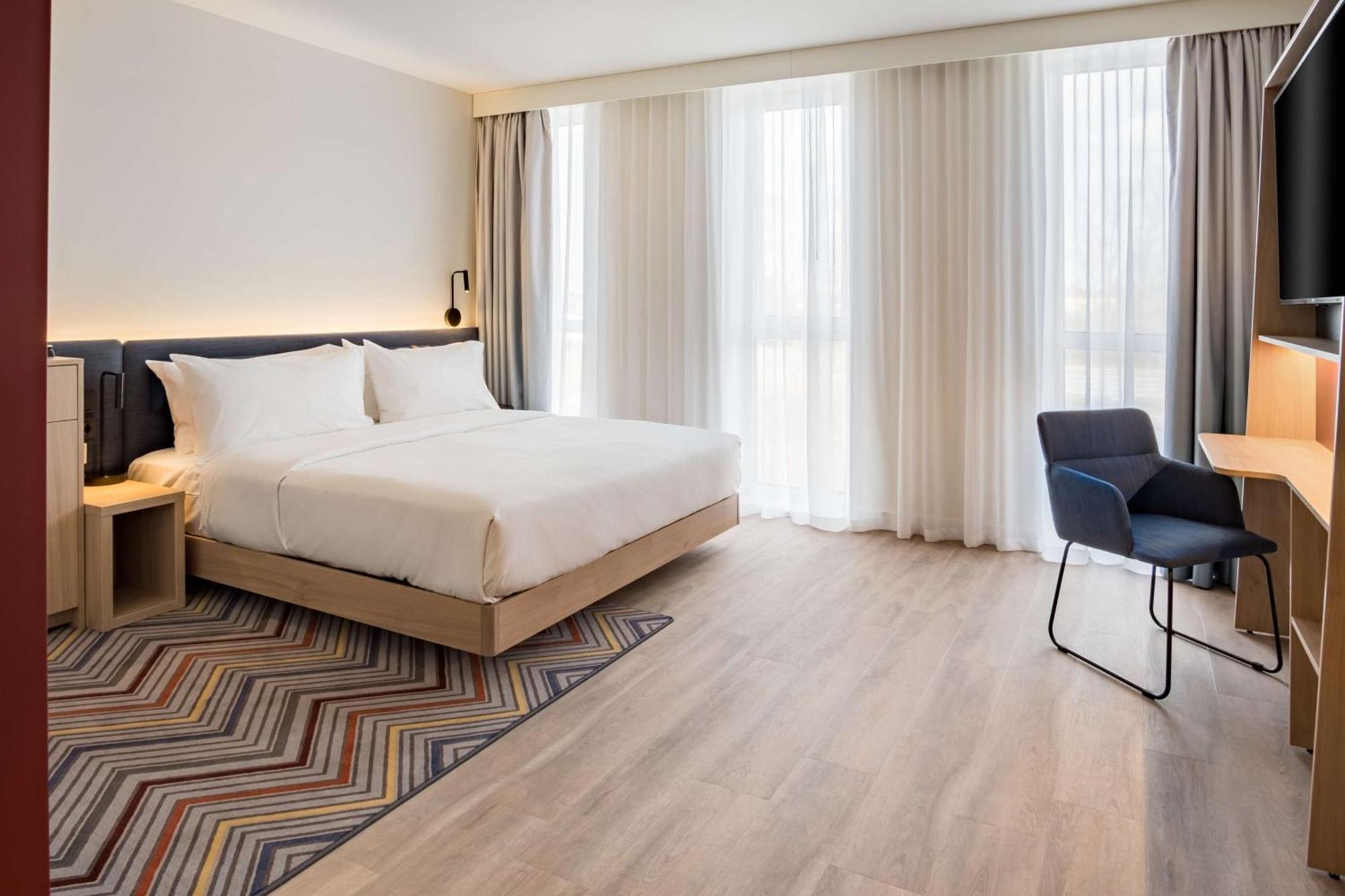 Hampton By Hilton Riga Airport Hotel Marupe Luaran gambar