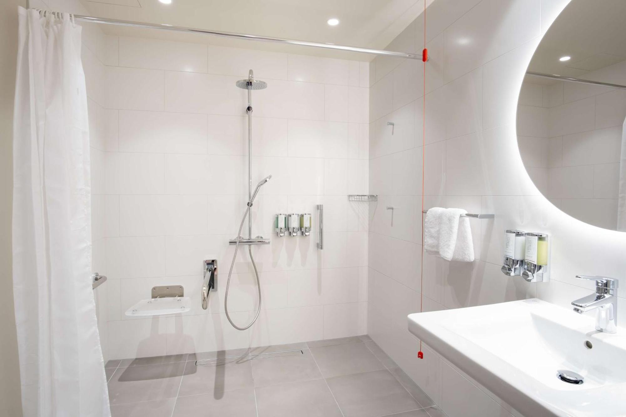 Hampton By Hilton Riga Airport Hotel Marupe Luaran gambar